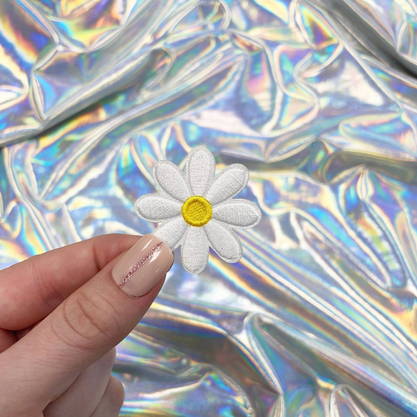 Z: Daisy Embroidered Patch Iron-On for Hats